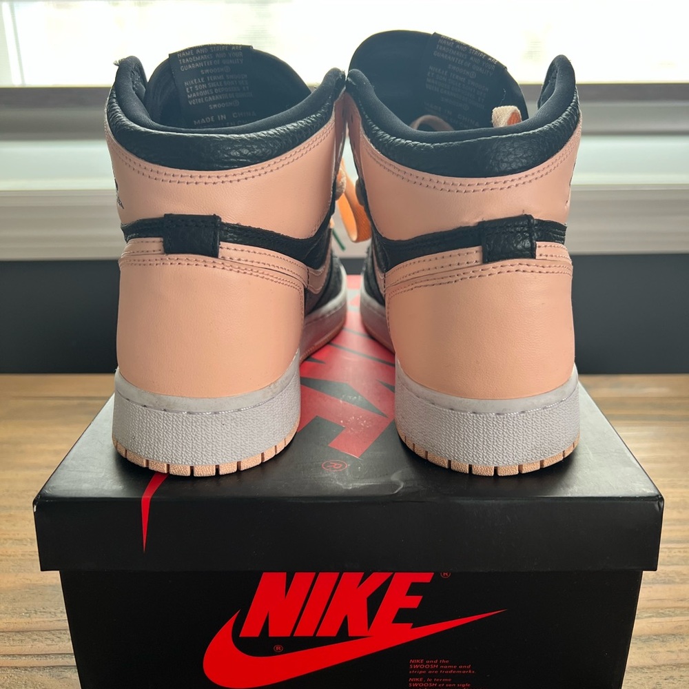 Air Jordan 1 Retro High OG- Black Crimson Tint (Size 5Y) - Picture 2 of 7